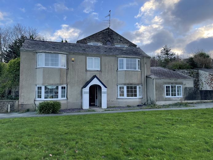  , Hendy, Port Penrhyn LL57 - Available