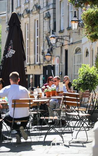 892 Sq Ft , 11 Beauford Square BA1 - Sold STC