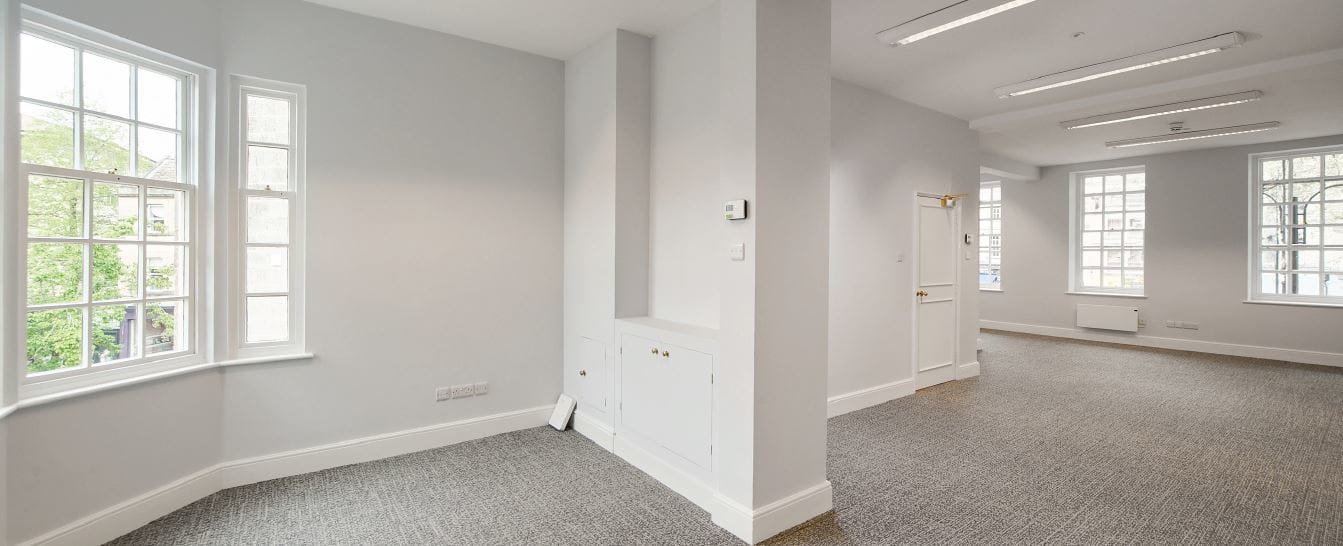 860 Sq Ft , 11a Kingsmead Square BA1 - Available