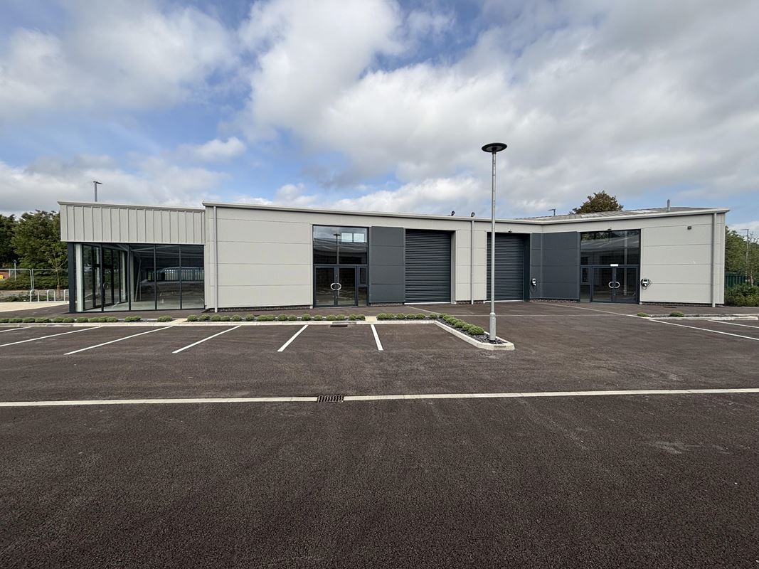 163 to 277 Sq M , Units 1-8, Tapstone Road TA20 - Available