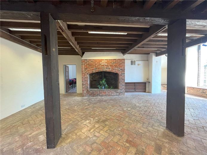 156 Sq M , The Old Bishops Palace, 11 Tower Road CB6 - Available