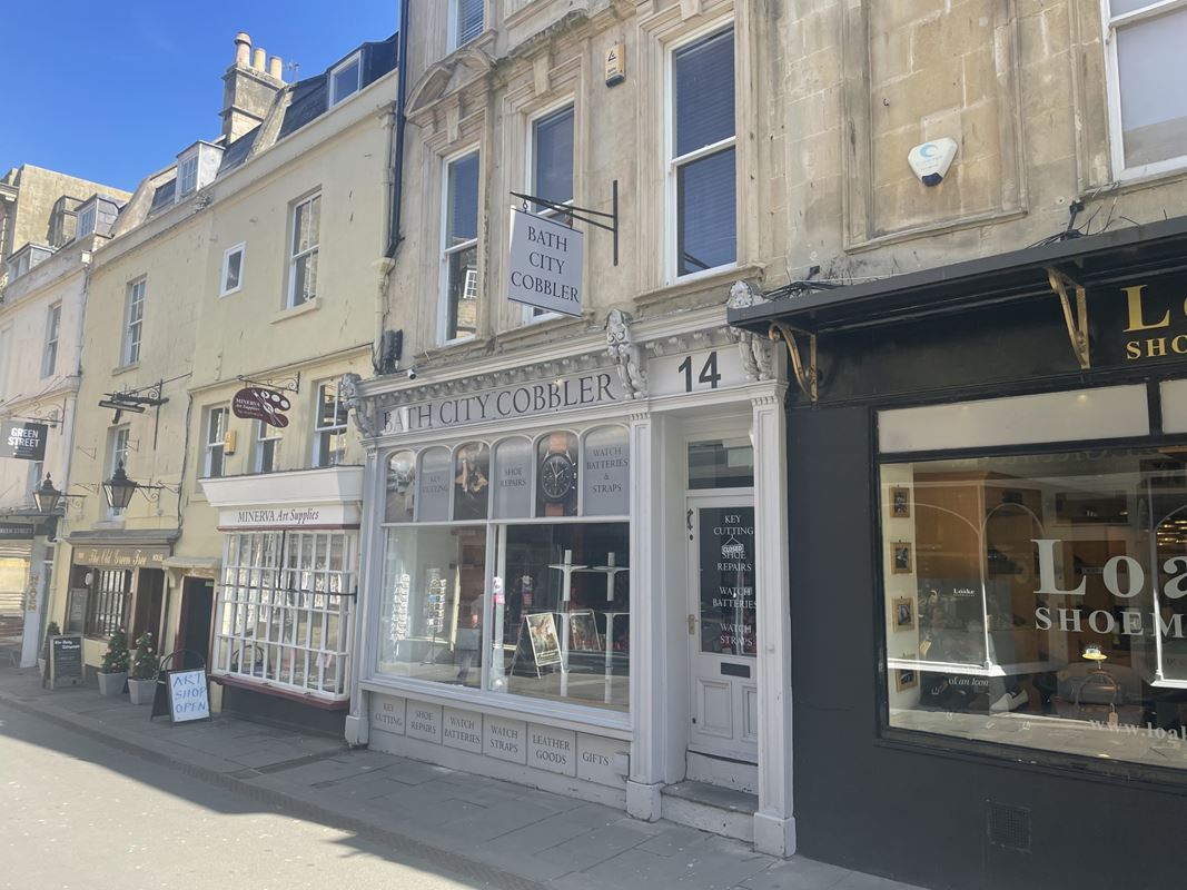 1,978 Sq Ft , 14 Green Street BA1 - Under Offer