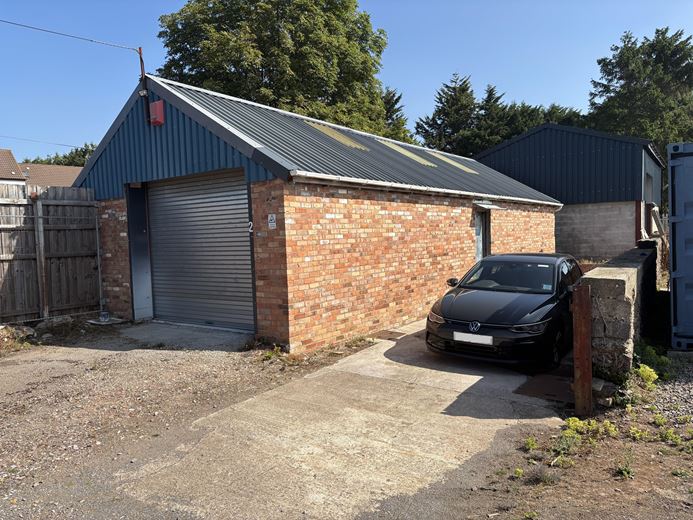 809 Sq Ft , Unit 2 Greenacres, Charlton Road TA3 - Available