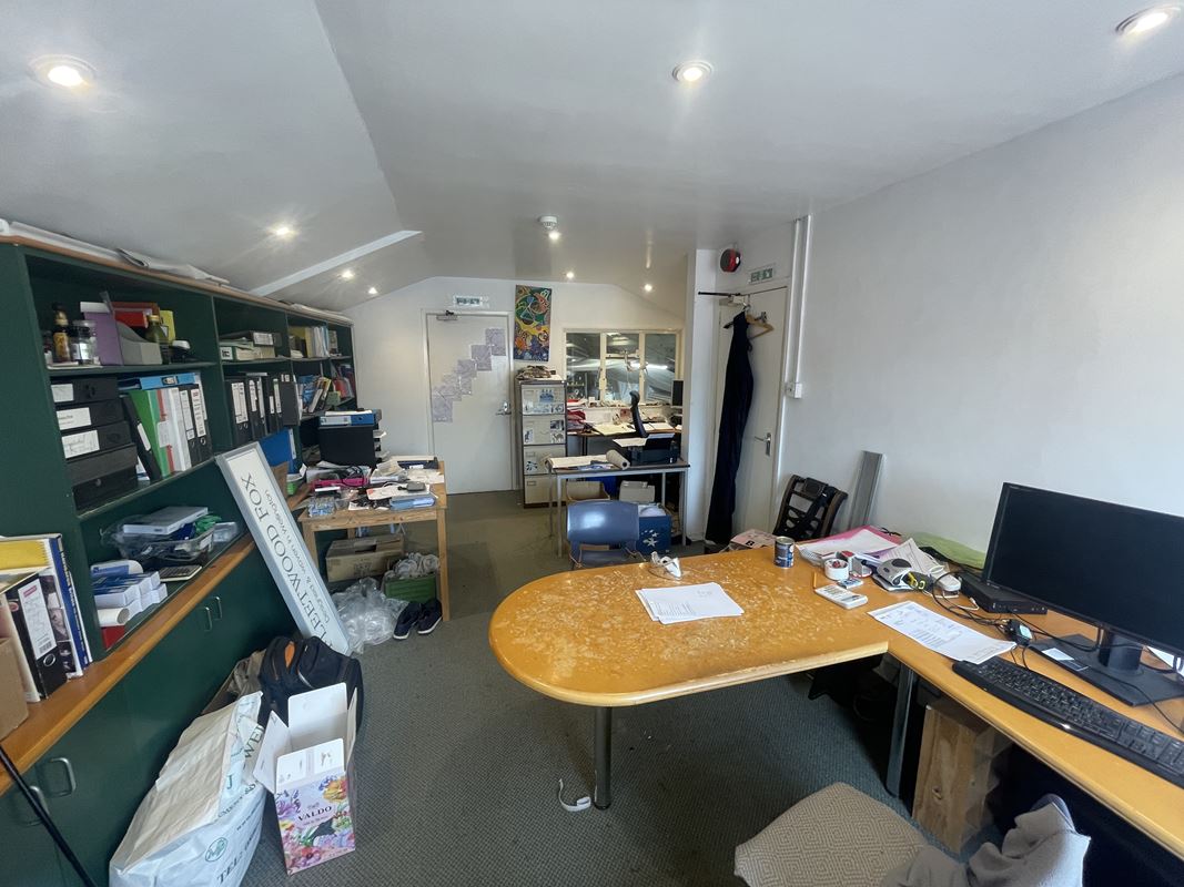 489.4 Sq M , Unit 4, Sylvan Road TA21 - Available