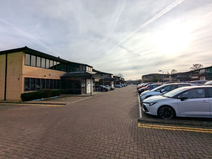 2,080 to 5,385 Sq Ft , Wellbrook Court, Wellbrook Way CB3 - Available