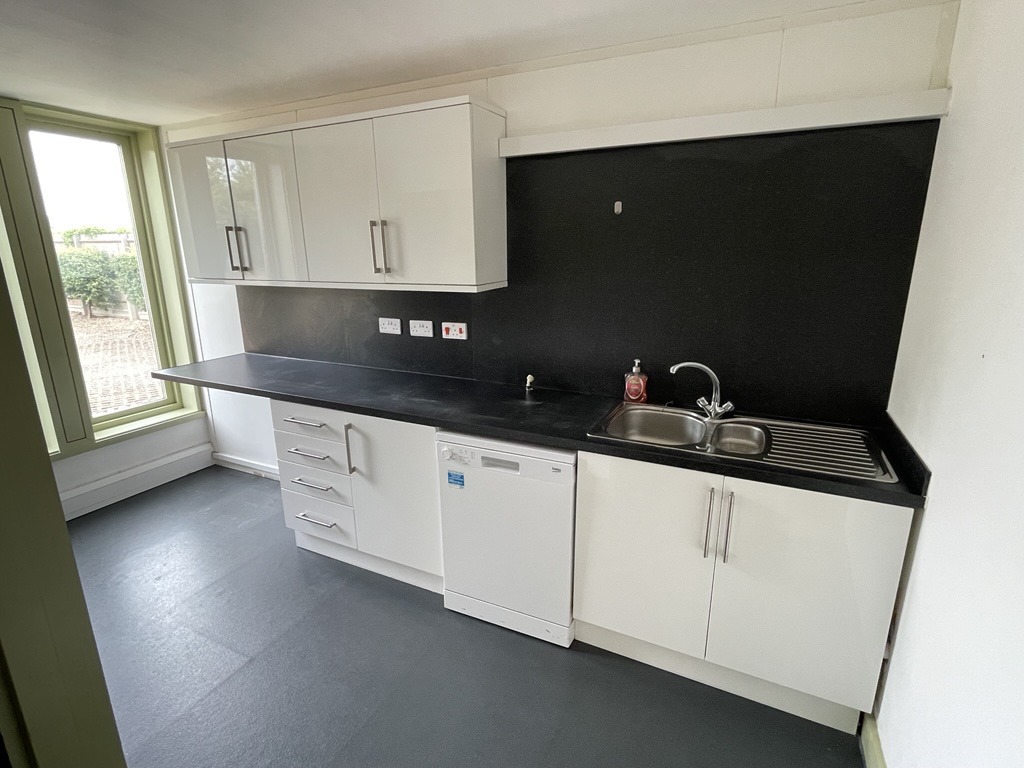 2,167 Sq Ft , 4 Francis Court, High Ditch Road CB5 - Available