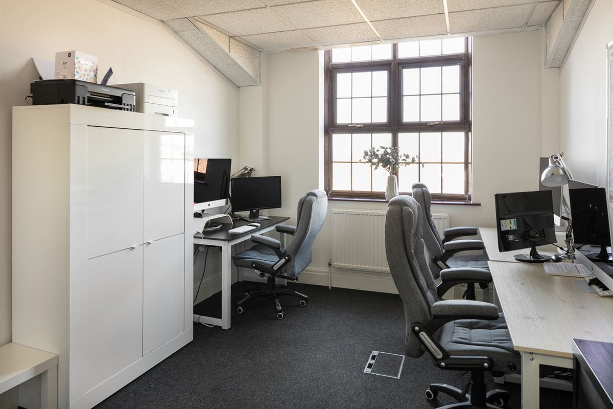 12,282 Sq Ft , Pier House, Wallgate WN3 - Available