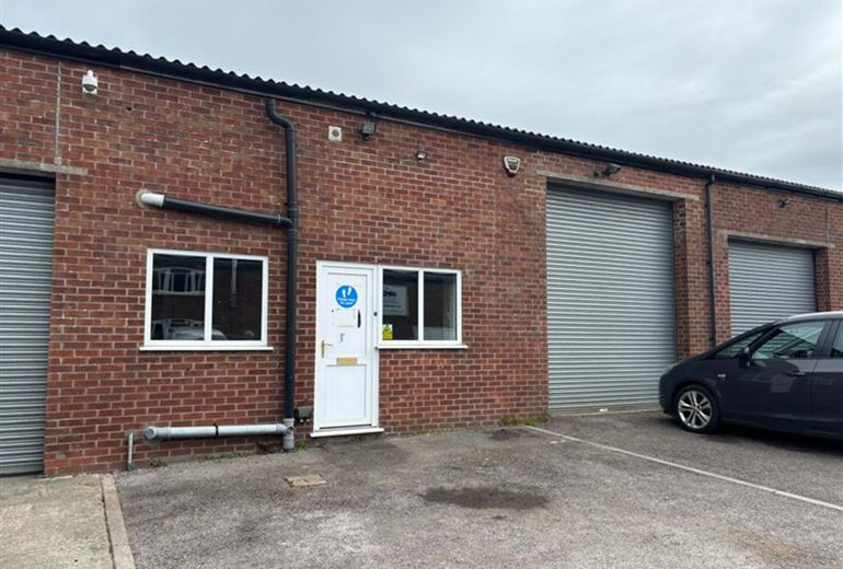 2,231 Sq Ft , Unit 17, Harris Road SN11 - Available