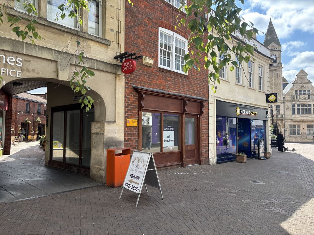1,129 Sq Ft , 42 Fore Street BA14 - Available