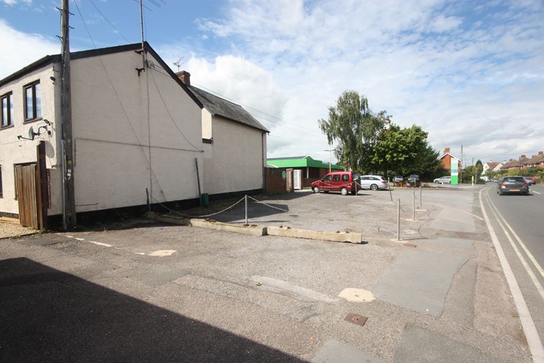 277.2 Sq Ft , Car Parking, Longforth Road TA21 - Available