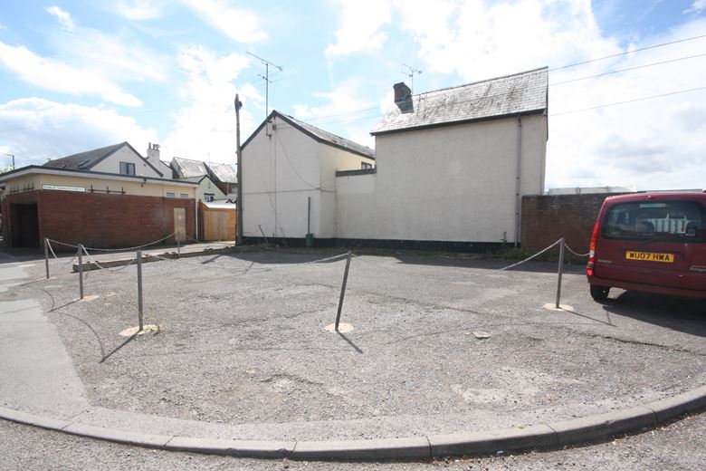 277.2 Sq Ft , Car Parking, Longforth Road TA21 - Available