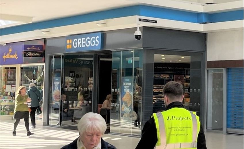 1,530 Sq Ft , Unit 38 The Shires Shopping Centre BA14 - Available