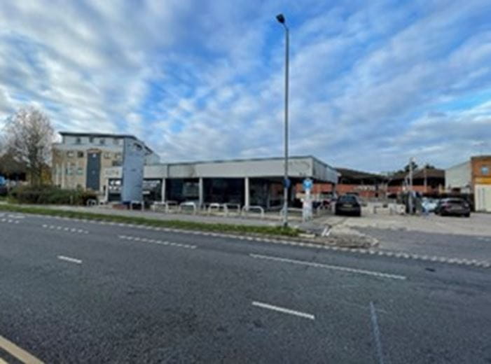 0.84 acres , Former Ford Dealership, Downshire Way RG12 - Sold STC