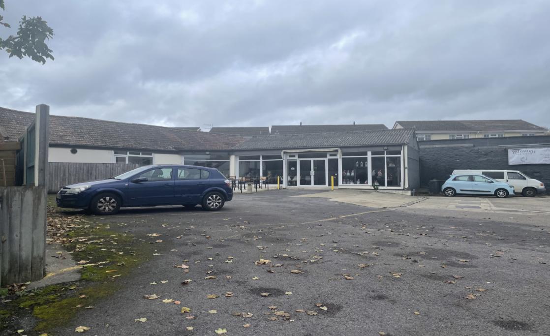 1,939 Sq Ft , 46 , Curzon Street SN1 - Sold STC