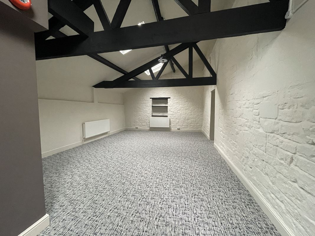 2,031 Sq Ft , 18a Monmouth Place BA1 - Available