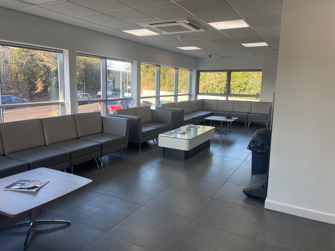 6,486 to 9,192 Sq Ft , Showroom At Bumpers Way SN14 - Available