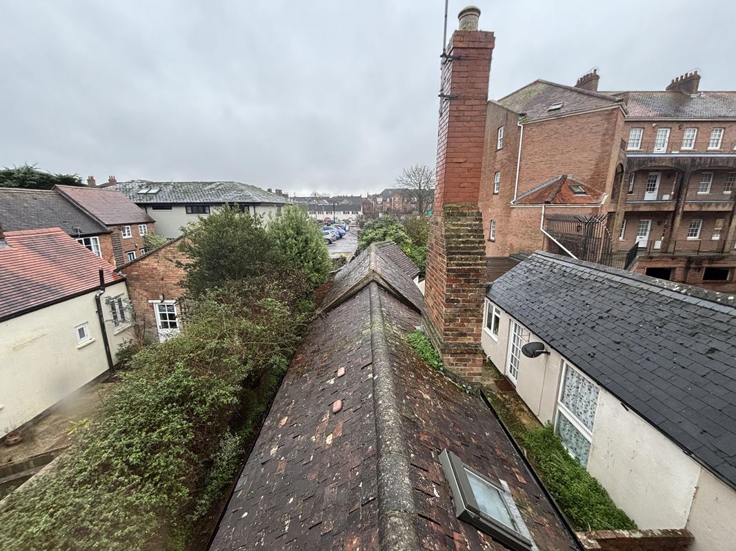 1,273 Sq Ft , 4 Middle Street TA1 - Available