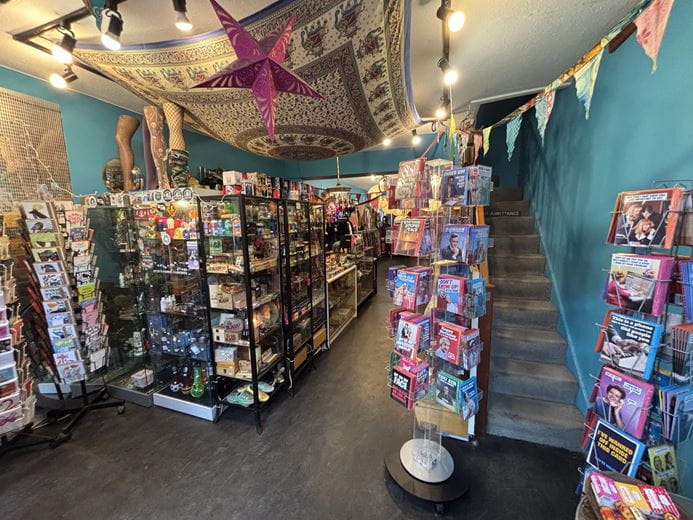  , 4 Bath Place TA1 - Available