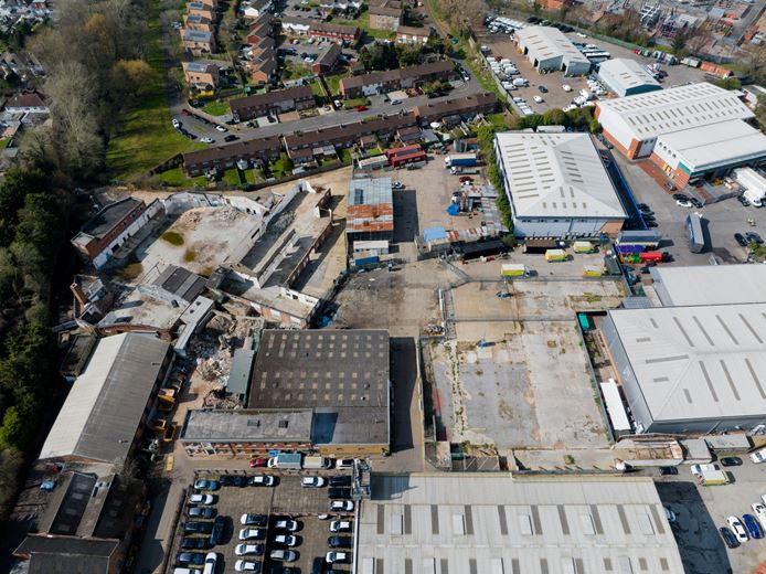 0.1 acres , Croydon CR0 - Available