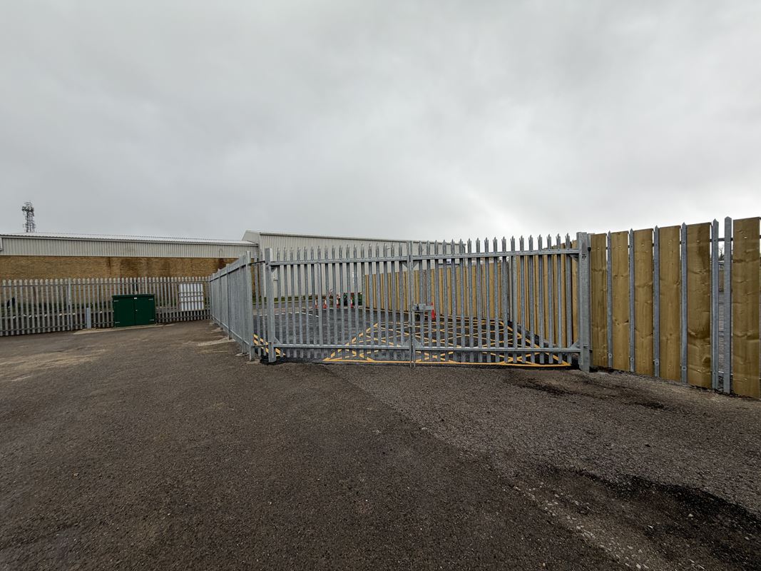 0.538 acres , Plot 2 Horsecroft Road CM19 - Available