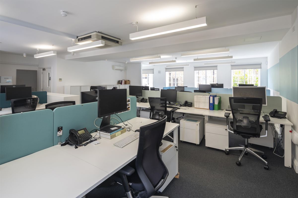 2,961 Sq Ft , 46-52 Pentonville Road N1 - Available