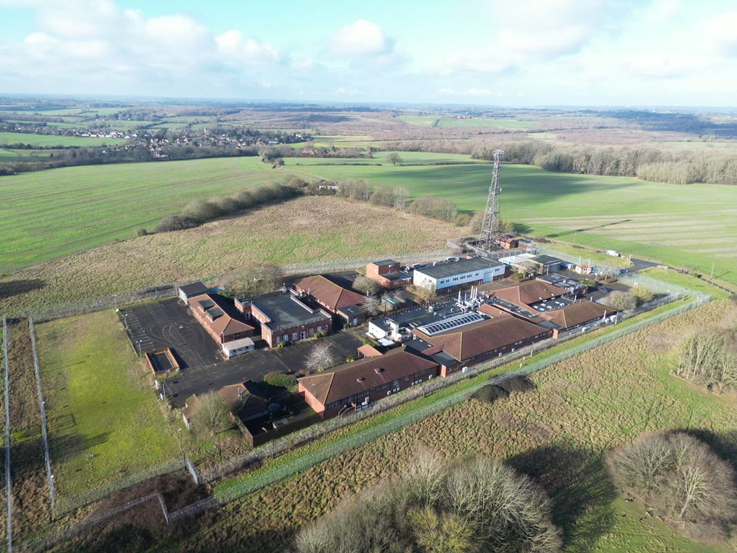 26 acres , Centre For Applied Science & Technology, Woodcock Hill AL4 - Available