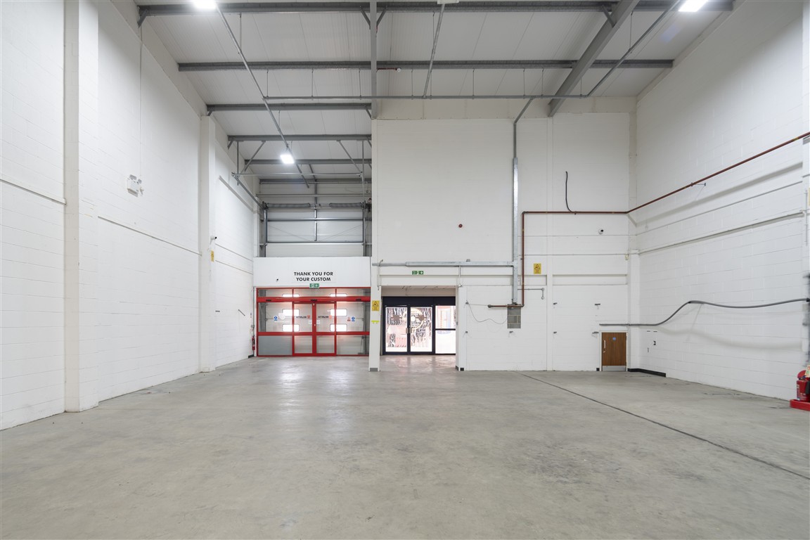 3,033 Sq Ft , Unit 3 Croydon Valley Trade Park, Endeavour Way CR0 - Available