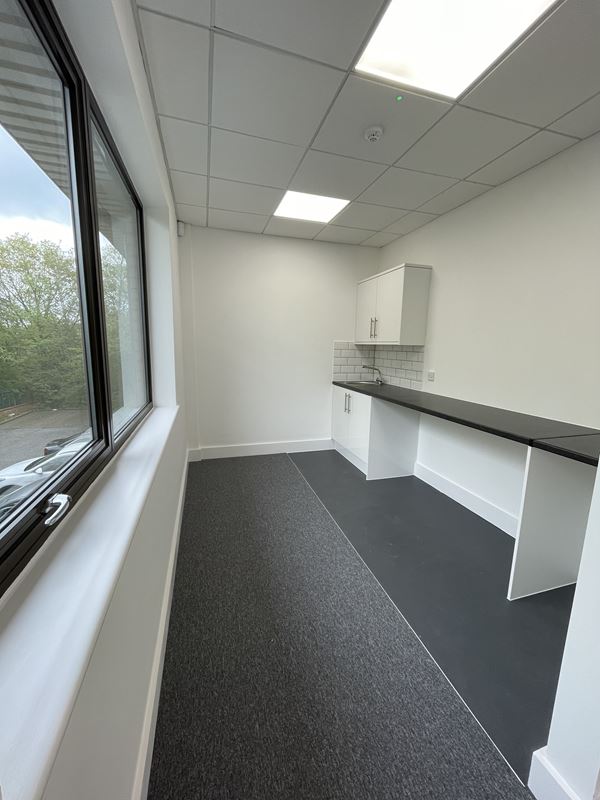 1,230 Sq Ft , Unit 15 Thorney Leys Business Park OX28 - Available