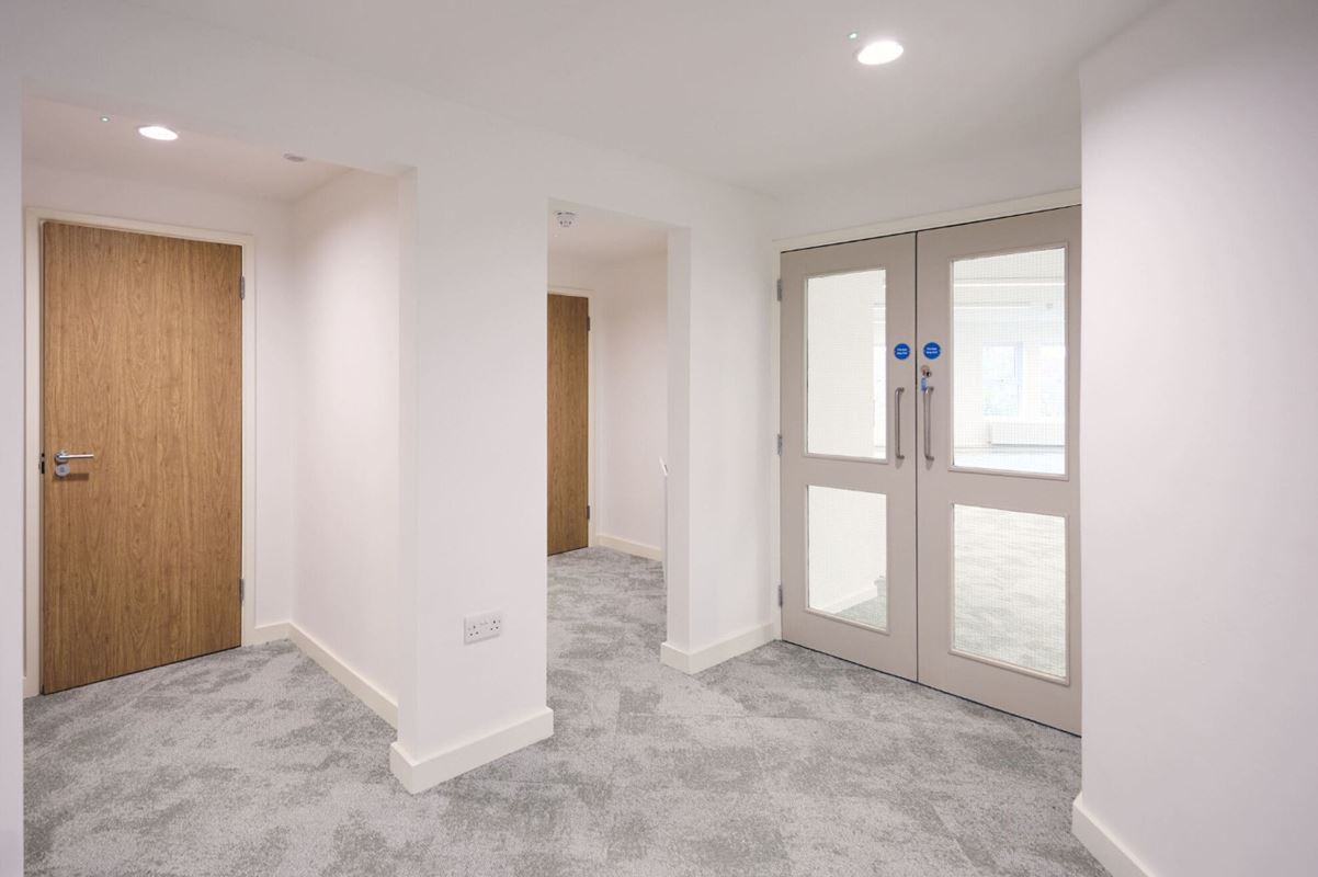 1,748 Sq Ft , First Floor 1-5 Buckingham Street OX1 - Available