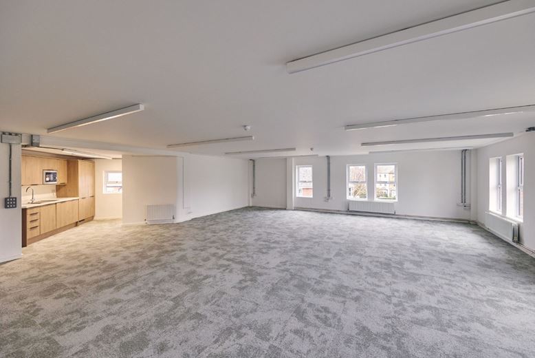 1,748 Sq Ft , First Floor 1-5 Buckingham Street OX1 - Available