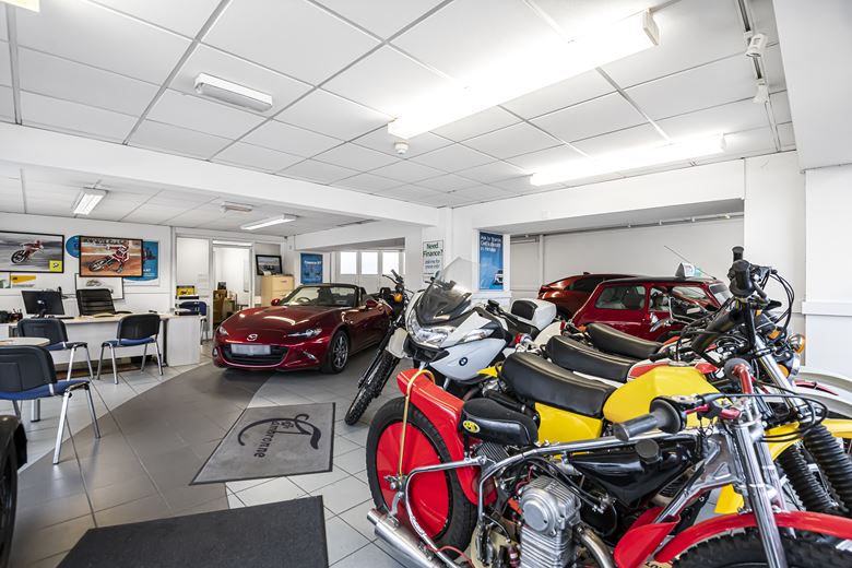 7,814 Sq Ft , 300 Abingdon Road OX1 - Available