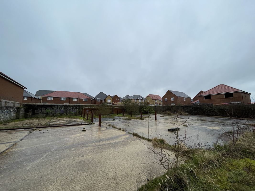 0.73 acres , Land And Buildings Off Highworth Road Faringdon, Highworth Road  SN7