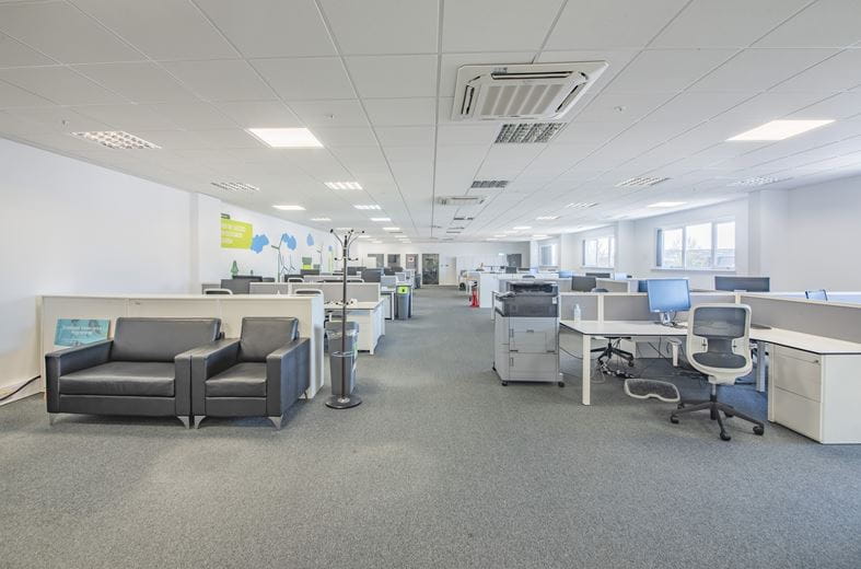 37,700 Sq Ft , Unit B Langford Locks OX5 - Available