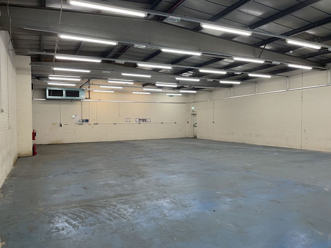 7,716 Sq Ft , 2 Handsworth Street M12 - Available