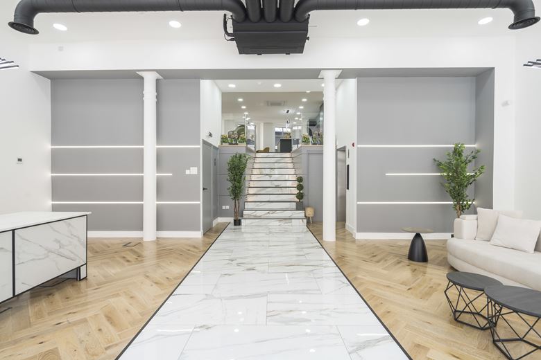  , 12 Old Street EC1V - Available