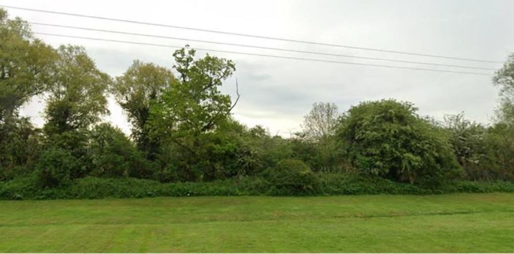 0.25 acres , Huntingdon Racecourse, Thrapston Road PE28 - Available