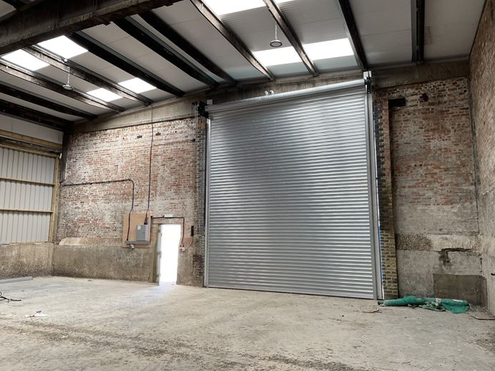 1,060 Sq Ft , Highview Farm, New Years Green Lane UB9 - Available