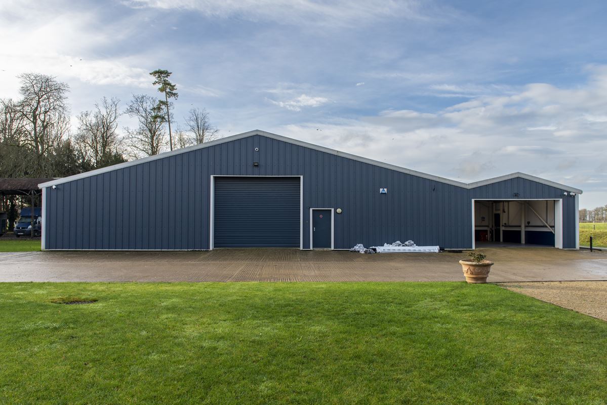 7,250 Sq Ft , The Autobarn, Charlton Park SN16 - Available