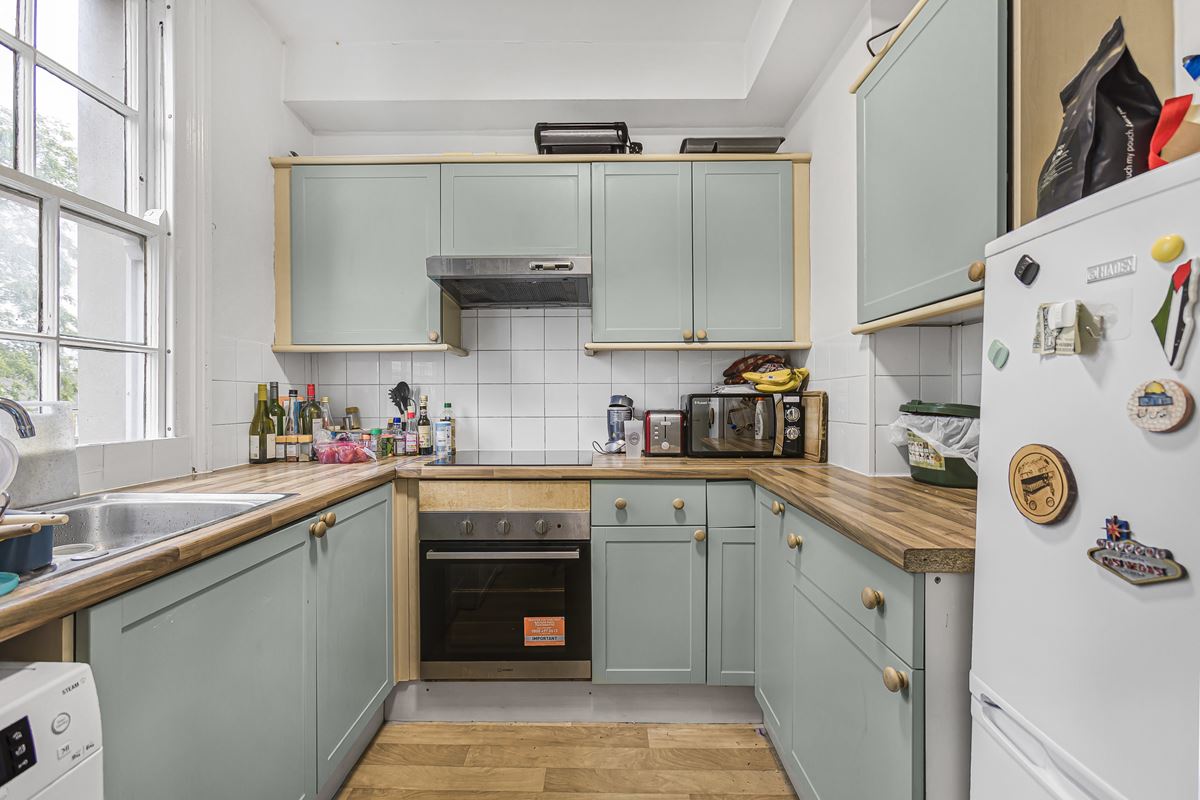 2,813 Sq Ft , 55 St. Clements Street OX4 - Sold STC