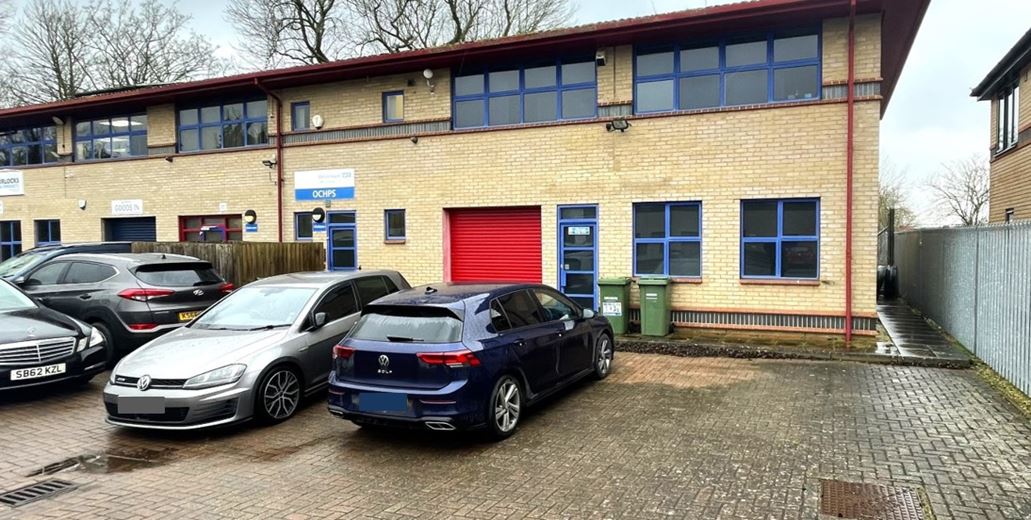 1,682 Sq Ft , Unit 5 Weston Business Park OX25 - Available