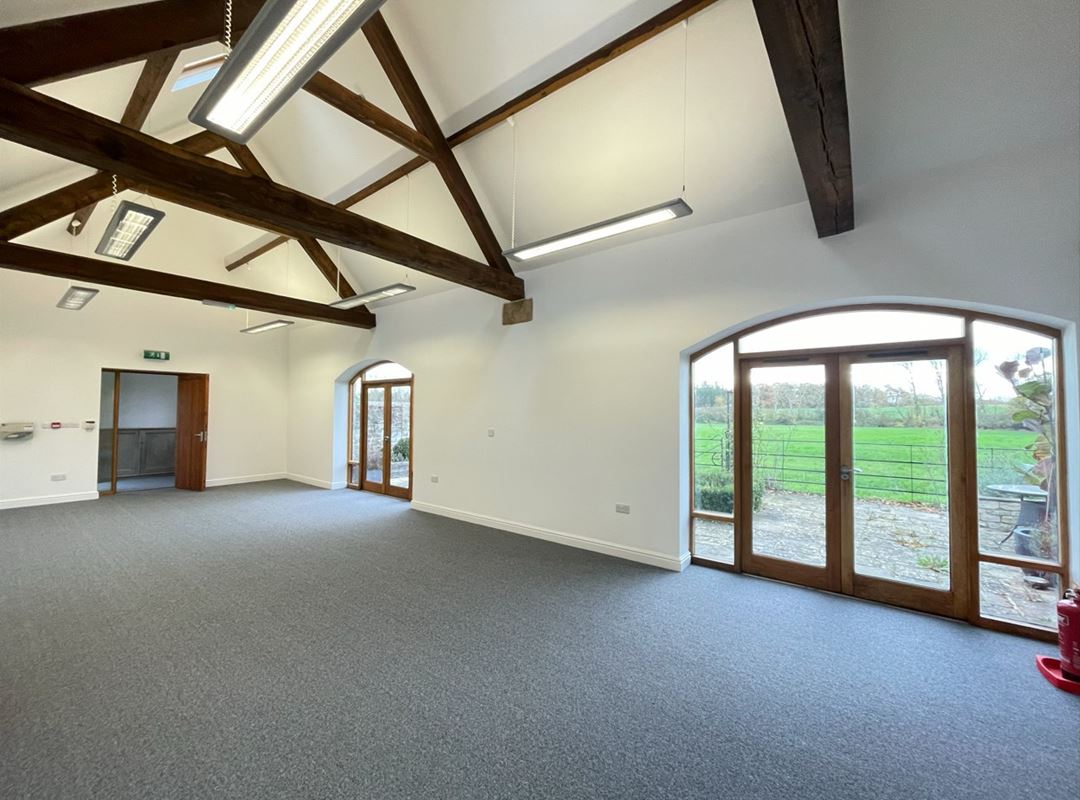 632 Sq Ft , The Barn Kirtlington Business Centre OX5 - Available