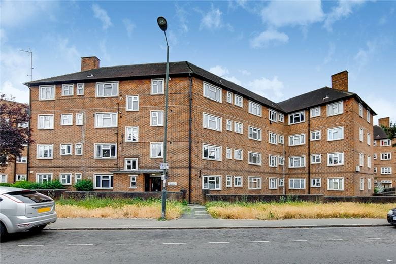 2 bedroom flat, The Willoughbys, London SW14