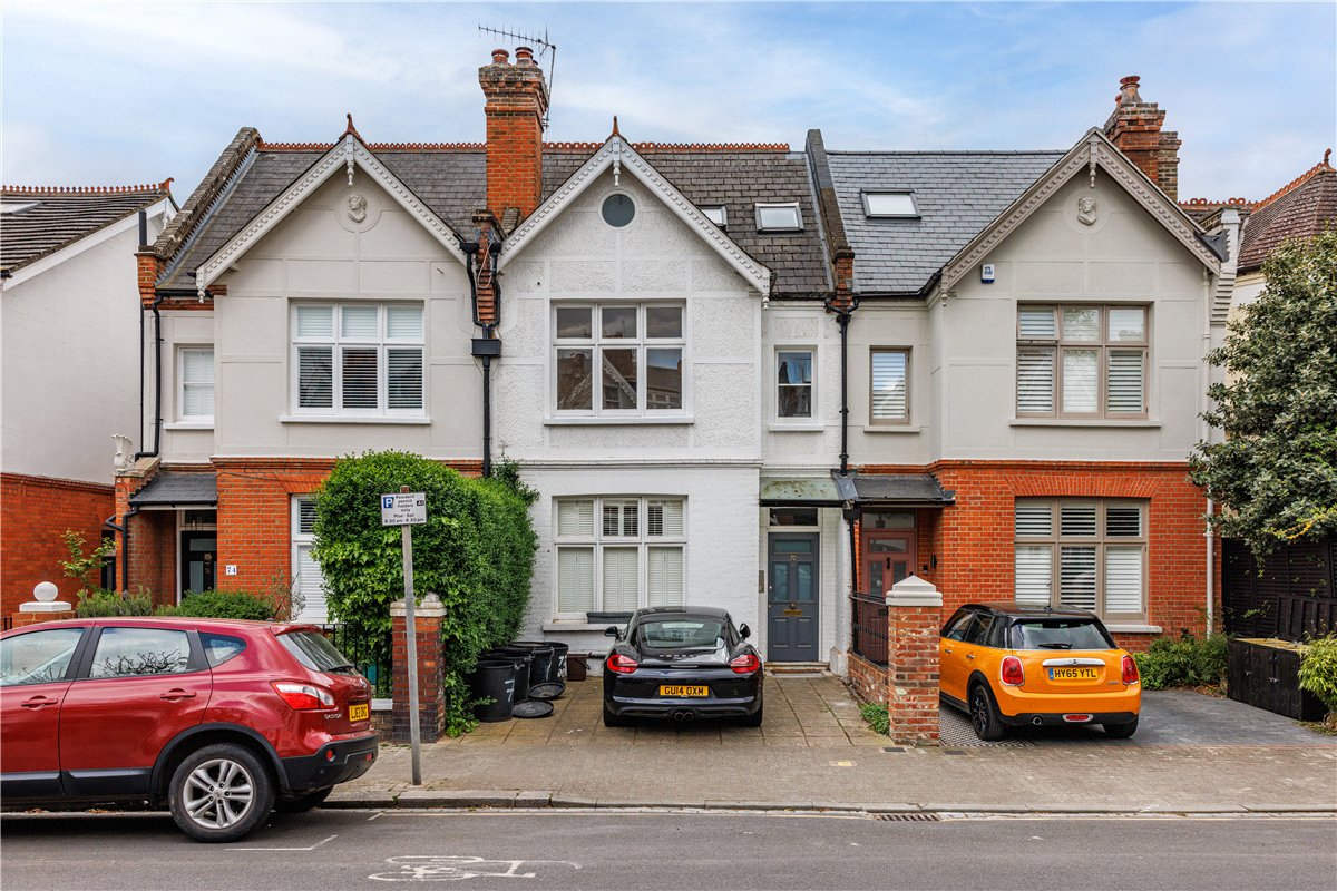 1 bedroom flat, Deodar Road, London SW15 - Let Agreed