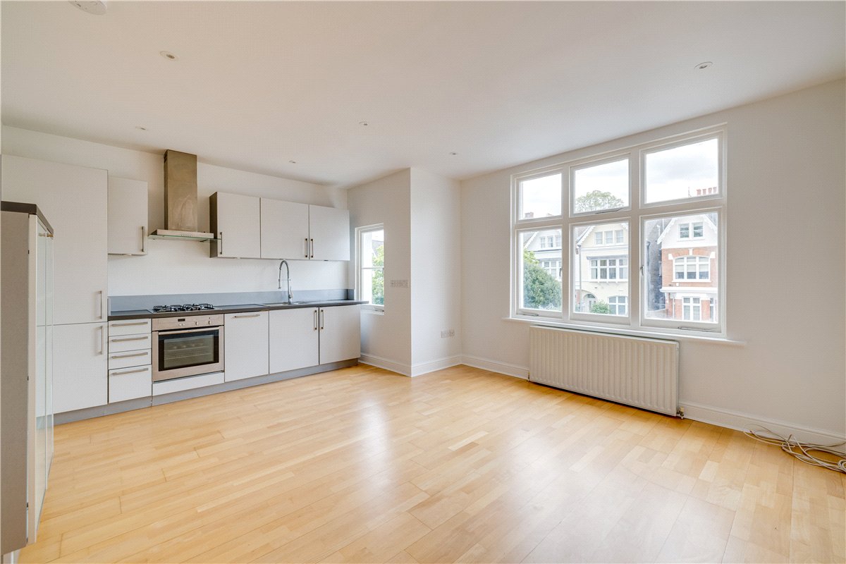 1 bedroom flat, Deodar Road, London SW15 - Let Agreed