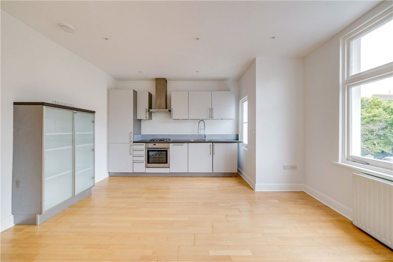 1 bedroom flat, Deodar Road, London SW15 - Let Agreed