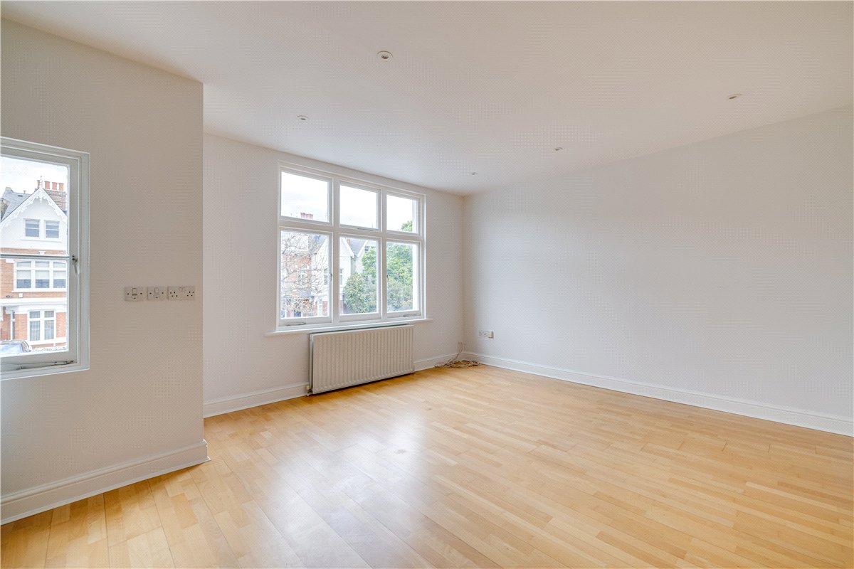 1 bedroom flat, Deodar Road, London SW15 - Let Agreed