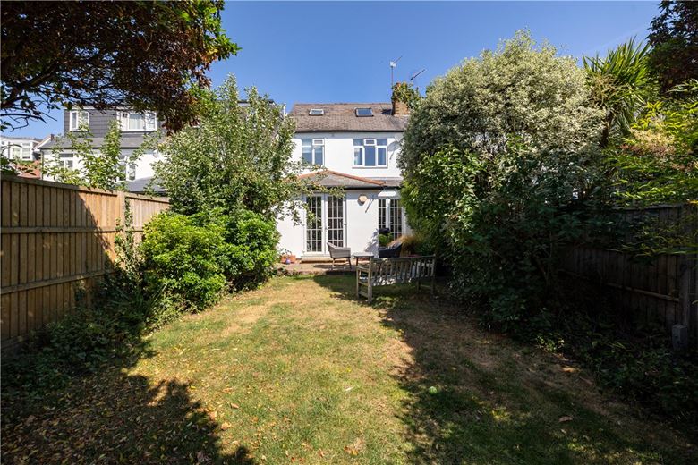 4 bedroom house, Church Road, London SW13 - Let Agreed