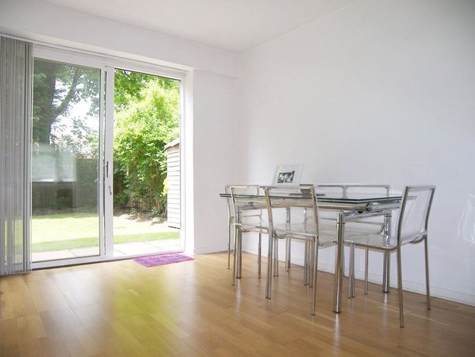 2 bedroom maisonette, Simpson Road, Richmond TW10 - Let Agreed