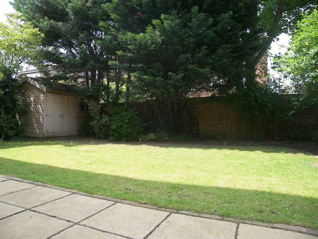 2 bedroom maisonette, Simpson Road, Richmond TW10 - Let Agreed