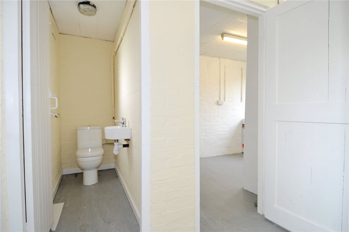 3 bedroom cottage, Richmond Road, Kingston Upon Thames KT2